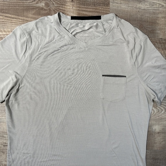 lululemon athletica Gray Short Sleeve Tee - Picture 3 of 9